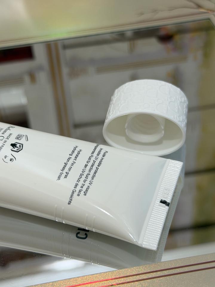 ☀️ Christian Dior Le Fluide UV Invisible SPF 50+ PA++++ ☀️