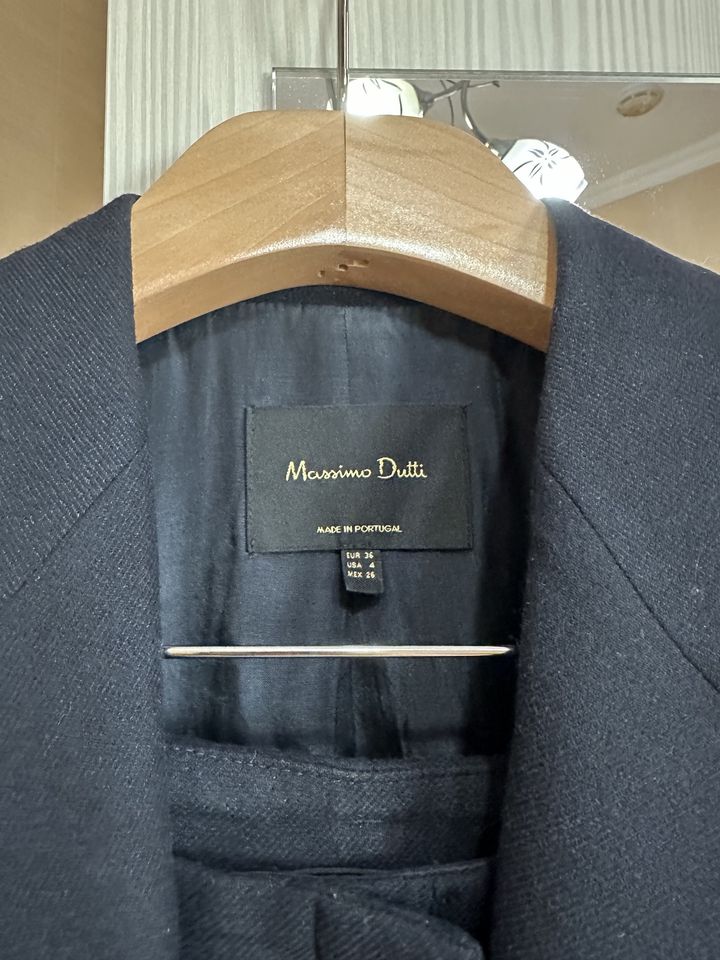 Костюм Massimo Dutti 