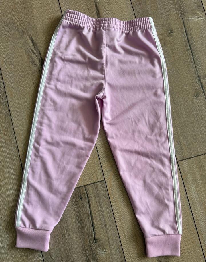 Штаны на девочку adidas нежно розового цвета