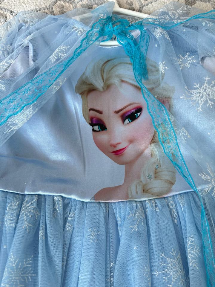 Платье Эльзы на 5 лет