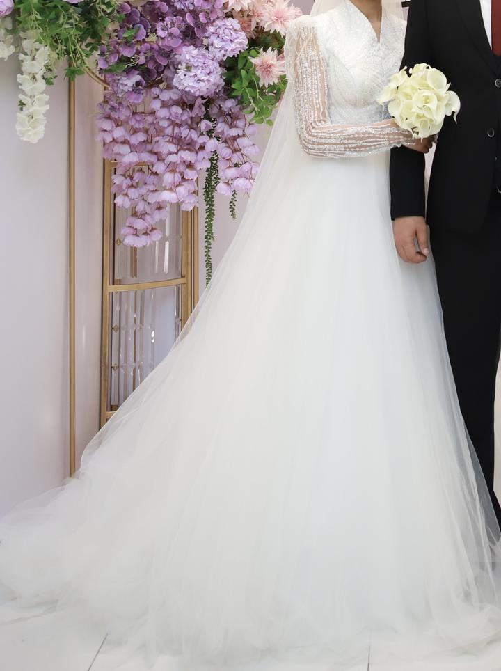 Свадебное платье в королевском стиле