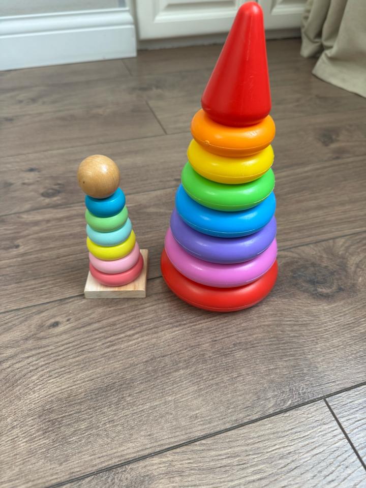 Игрушки пирамидки