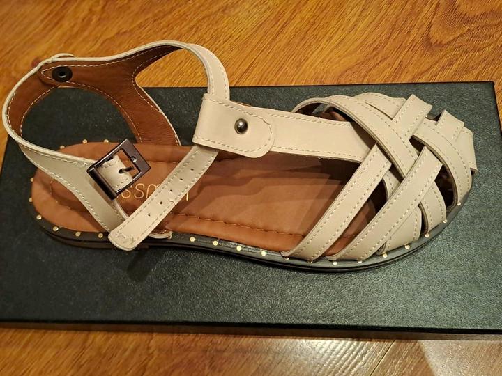 Новая женская летняя обувь 37 размер