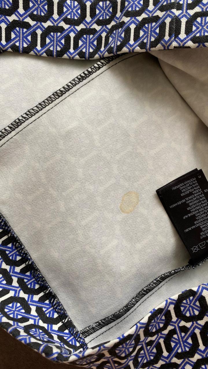 Синяя юбка от бренда H&M