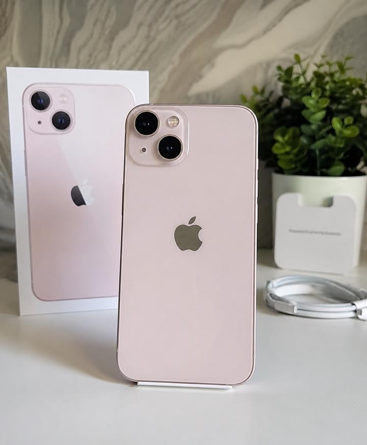 iPhone 13