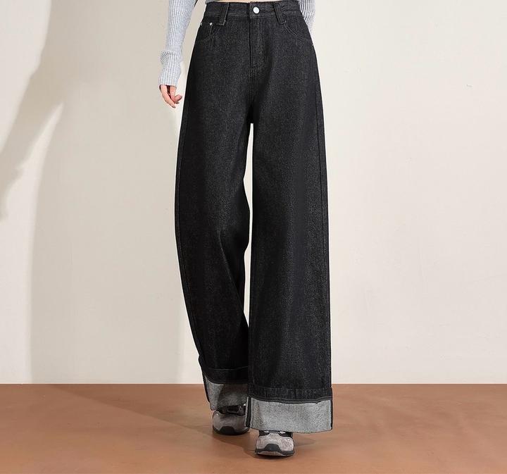 Черные джинсы