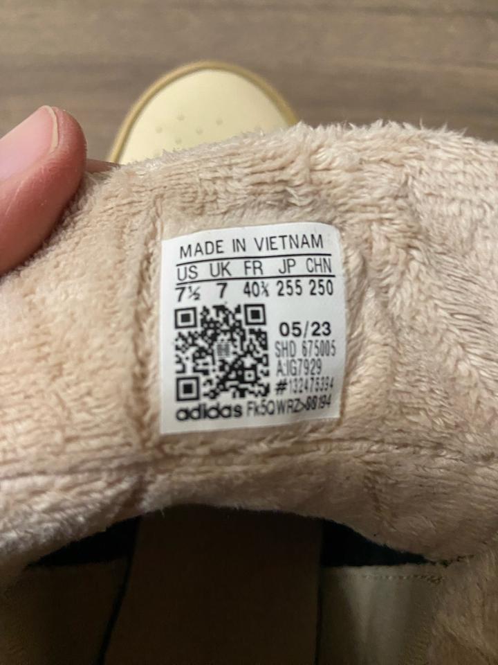 Демисезонные кроссовки