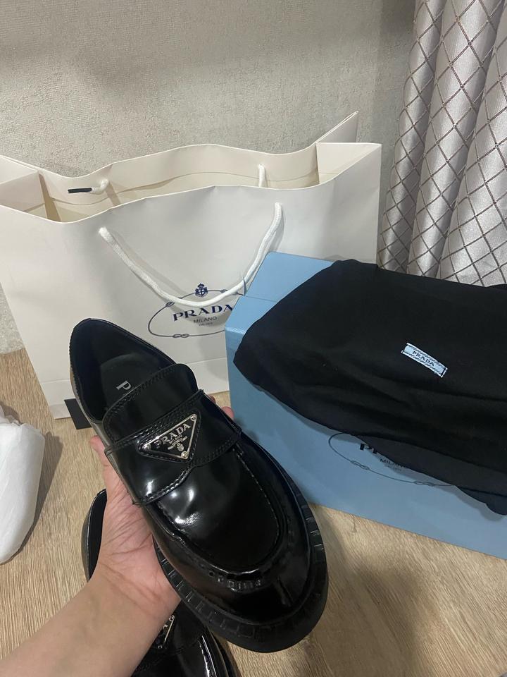 Лоферы prada черные
