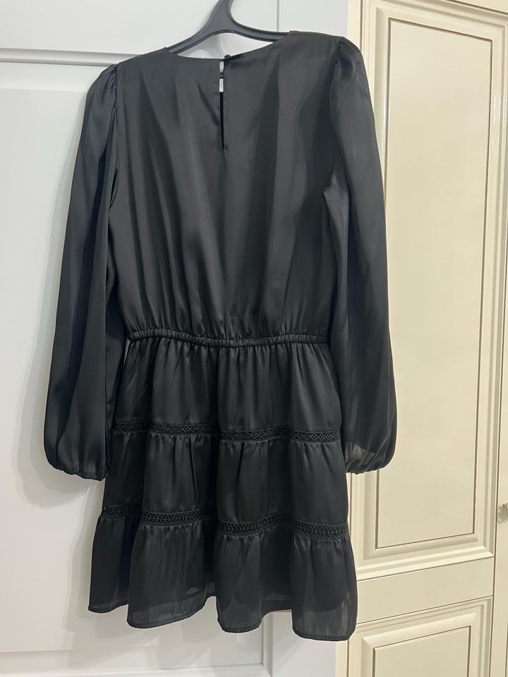 Черное платье