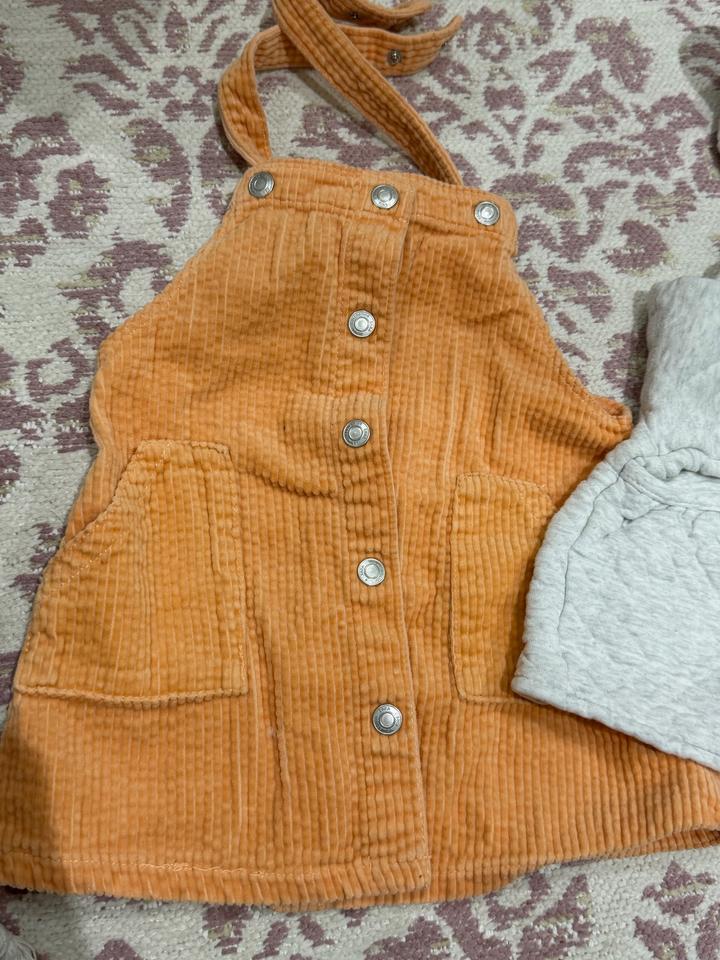 Все вещи за 12 тыс, все качественное размер от 1,5 года до 3 лет.