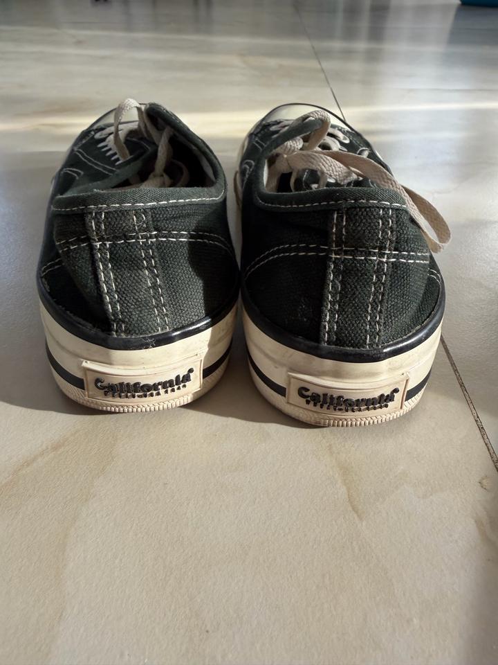 Кеды от WHO.A.U