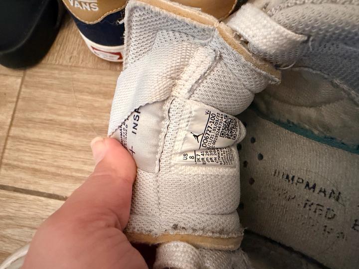 Кроссовки 👟 Jordan