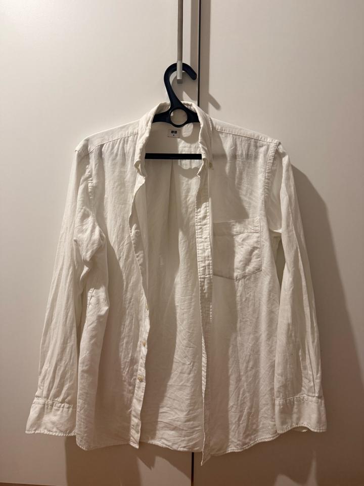 Белая рубашка Uniqlo