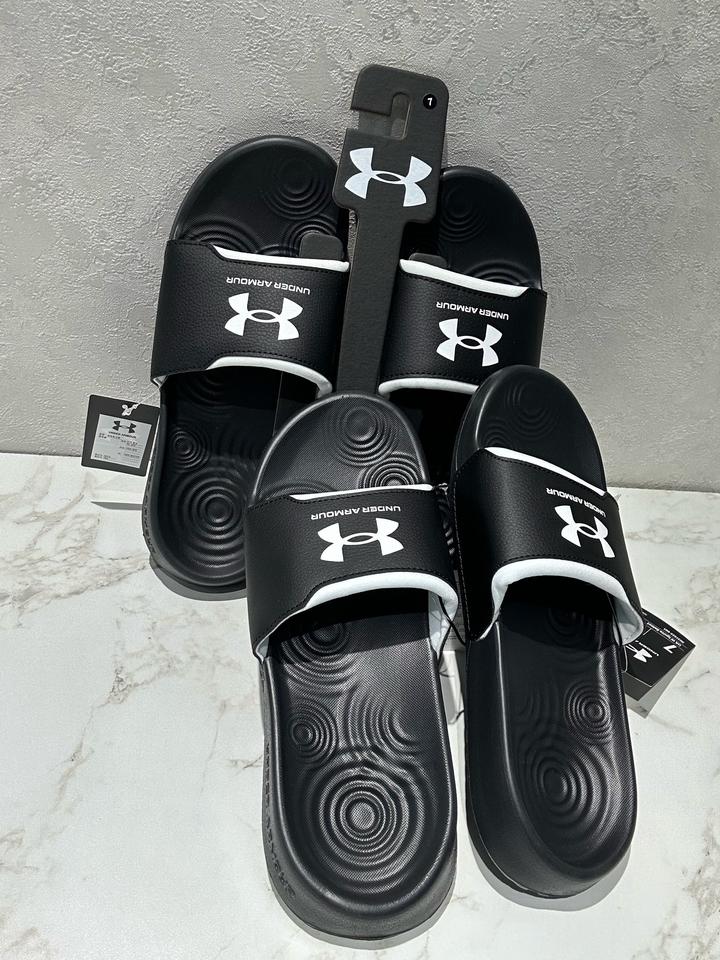Тапочки от Under Armour