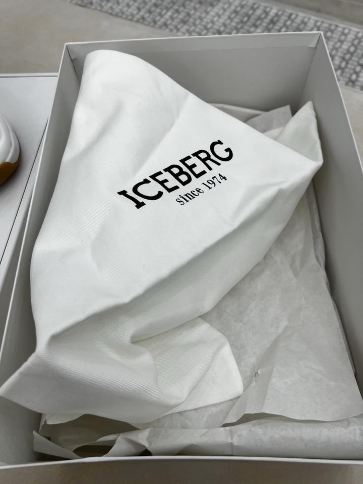 Оригинальные кроссовки Iceberg - 38р