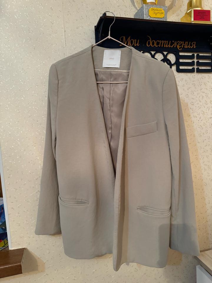 Продам пиджак манго