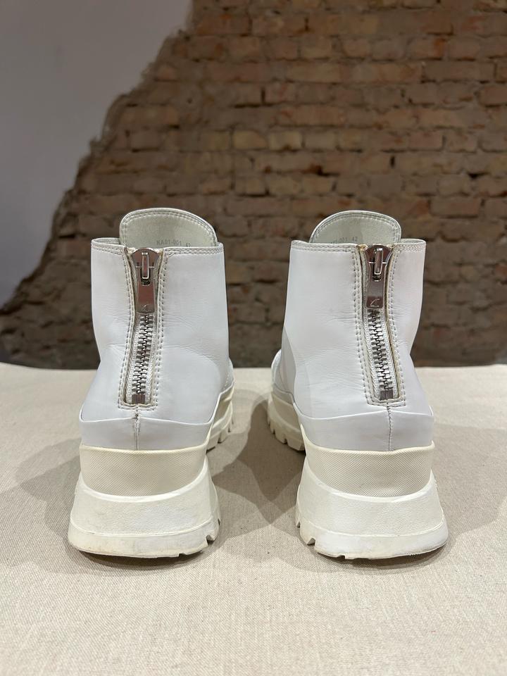 Kazuyuki Kumagai Attachment Micro-Coating High-Top Sneakers