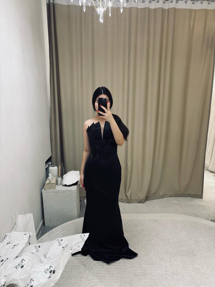 Женское вечернее платье