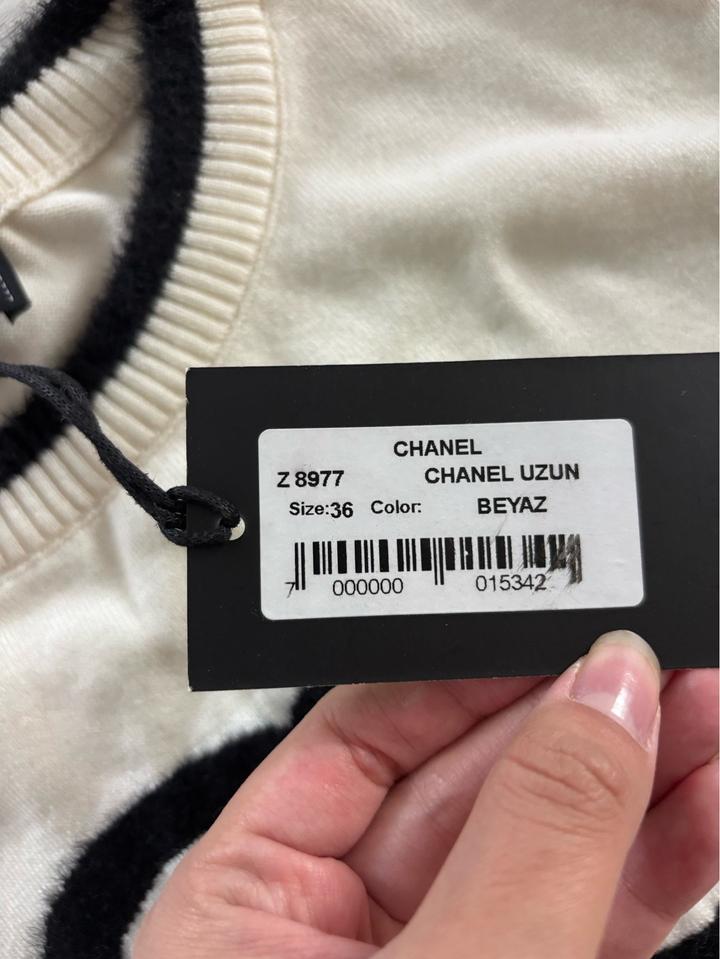 Новая кофта Chanel с бирками