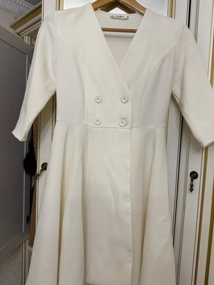 Белое платье Lichi