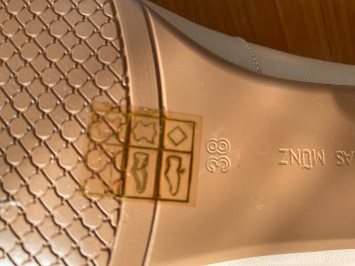 Бежевые туфли Thomas Munz