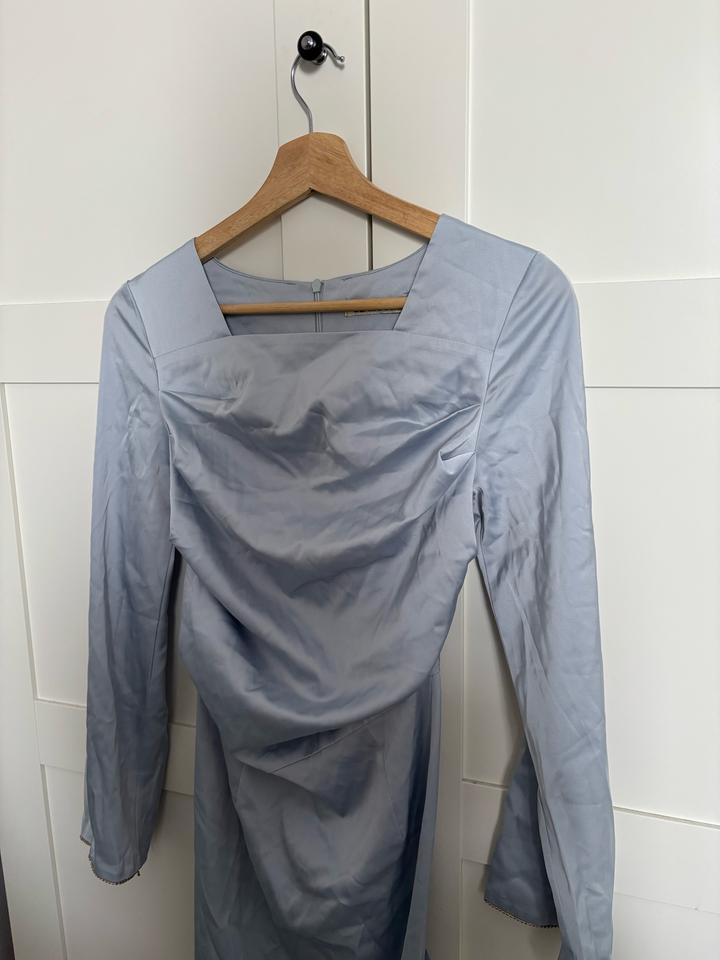 Вечернее платье из leely