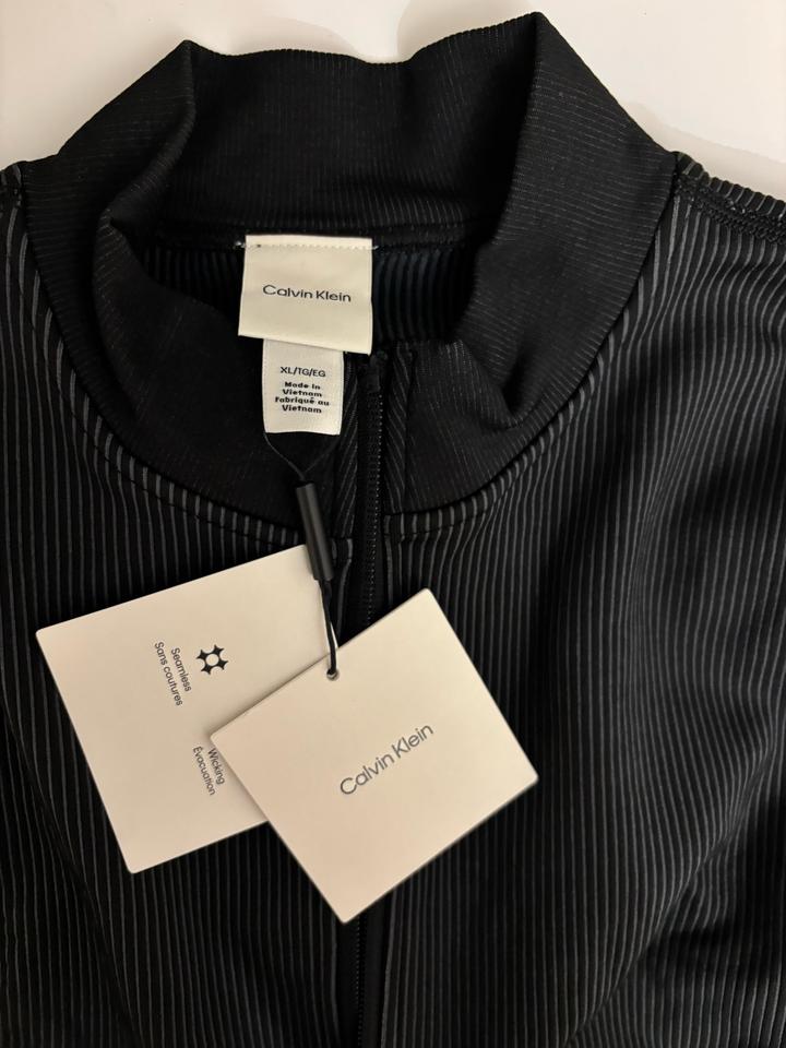 Спортивный жакет Calvin Klein