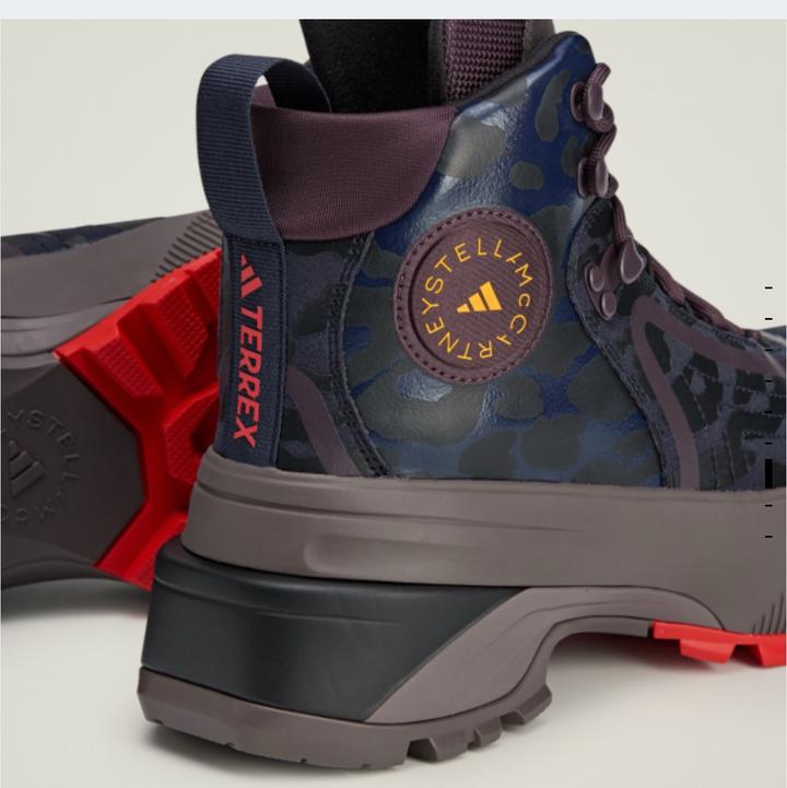 Stella McCartney × Adidas Terrex — для города и активного отдыха