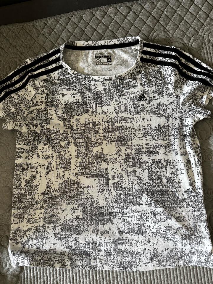 Спортивный костюм Adidas