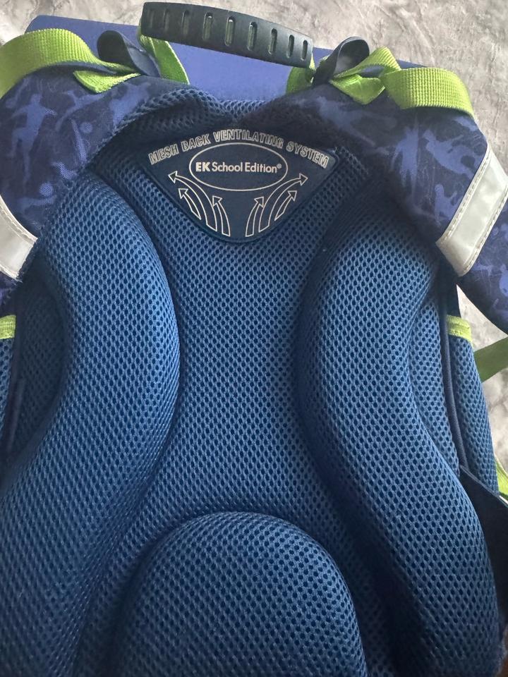 Рюкзак школьный