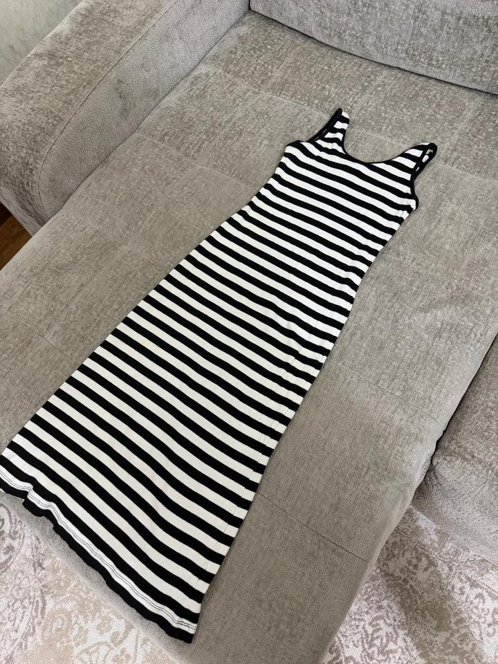 Платье трикотаж