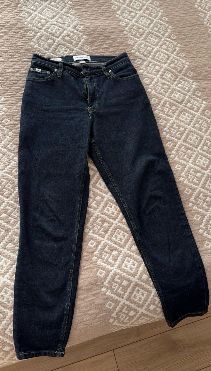 Джинсы Calvin Klein