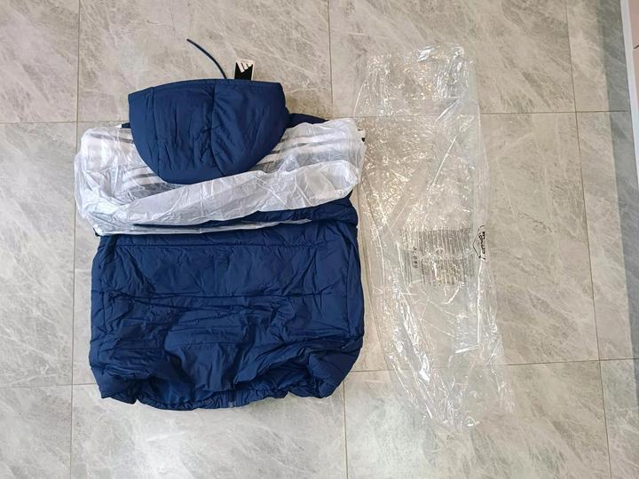 Пуховик Adidas Essentials Climawarm