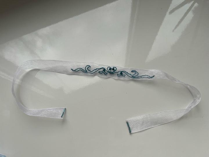 Чокер рунчной работы