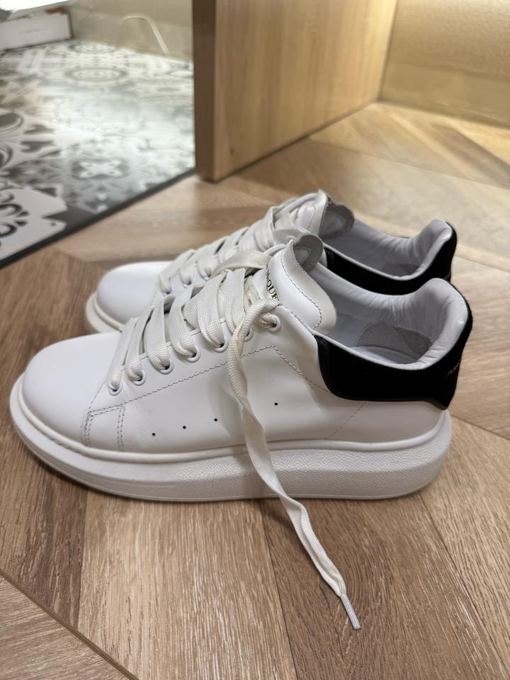 Белые Alexander McQueen