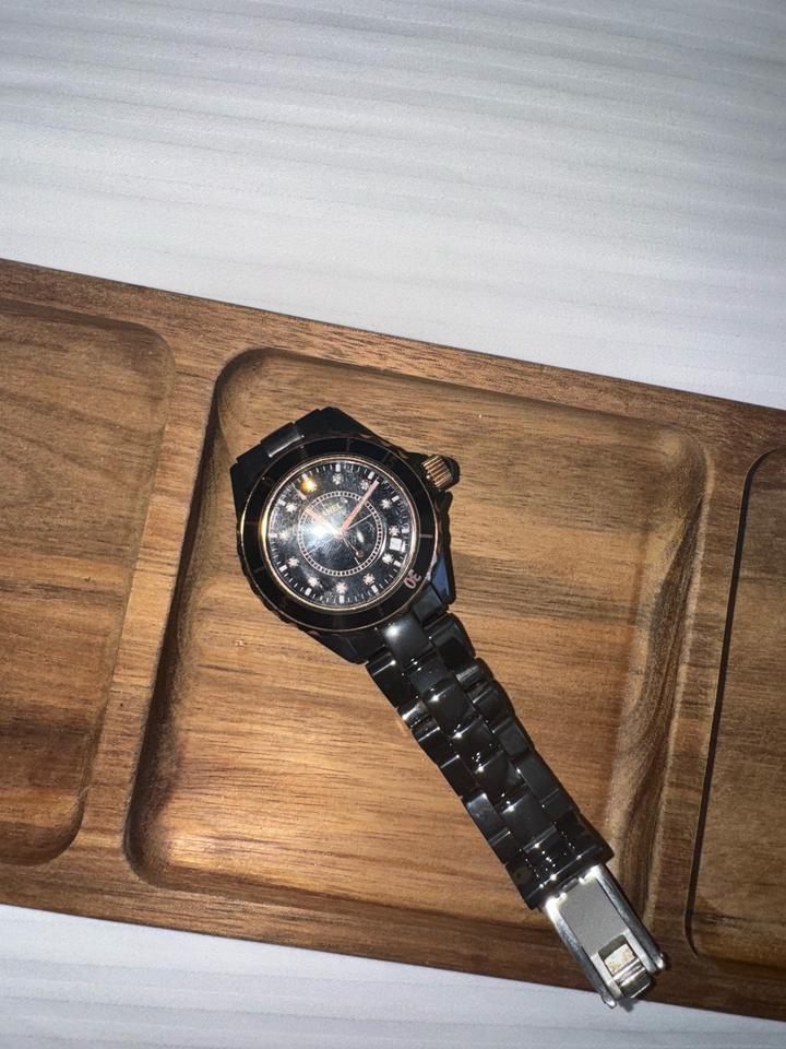 Часы Chanel