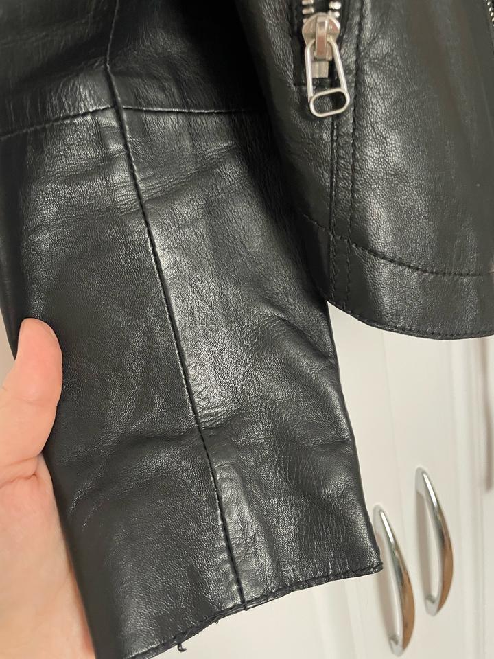 Куртка кожаная