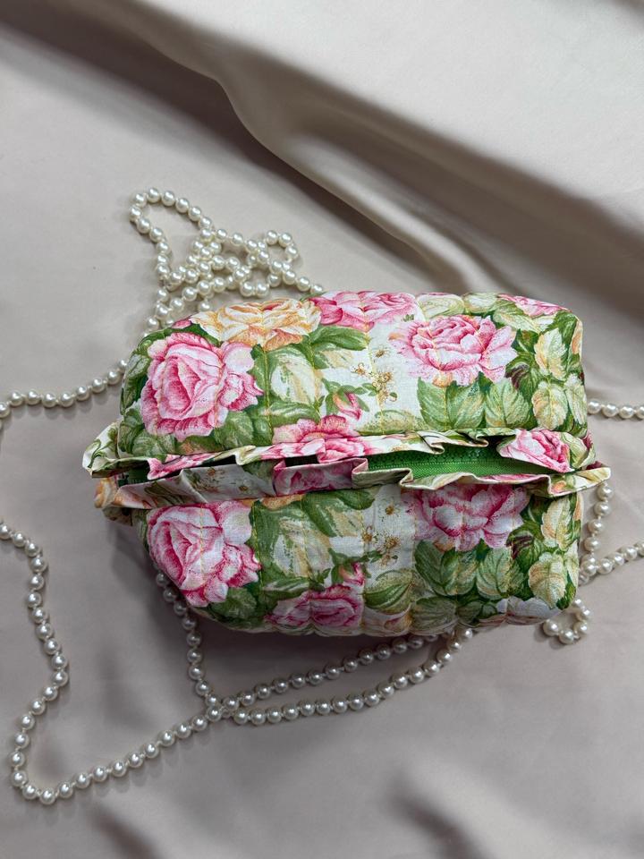 Косметичка ручной работы размер m