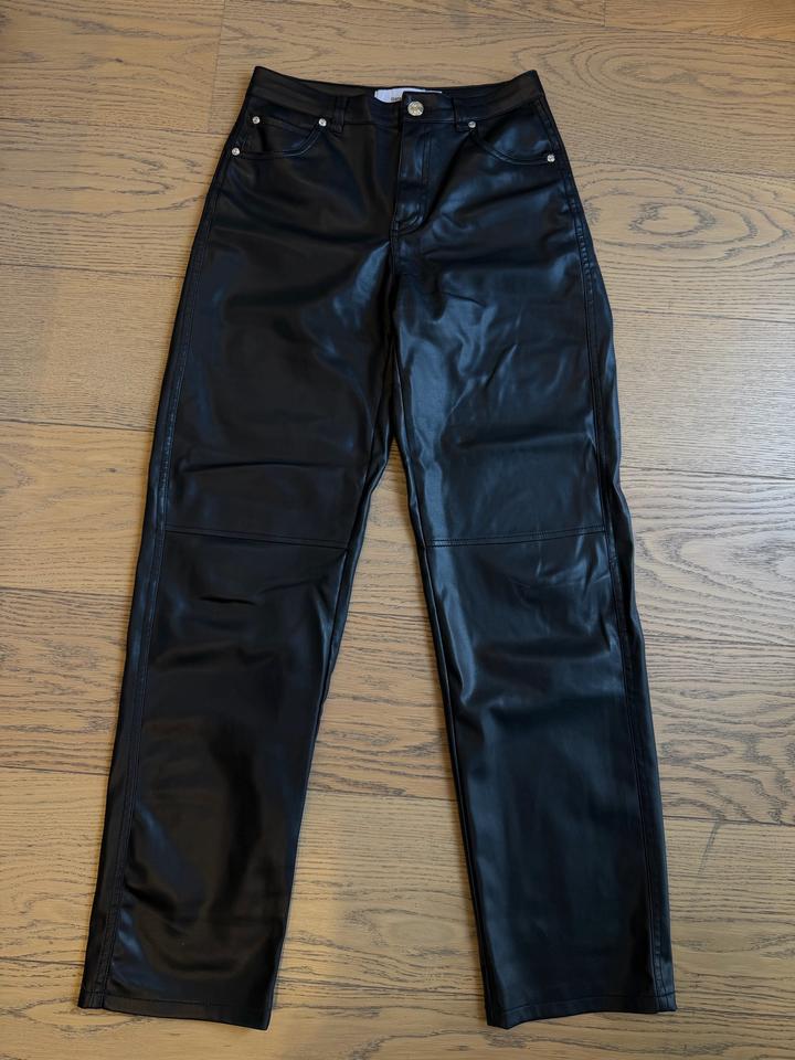 Кожанные брюки Bershka