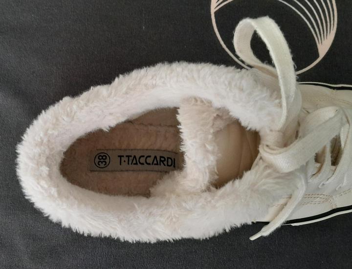 Кроссовки кеды,новые гетры-в подарок,(SXL2B3-скидка 2000)