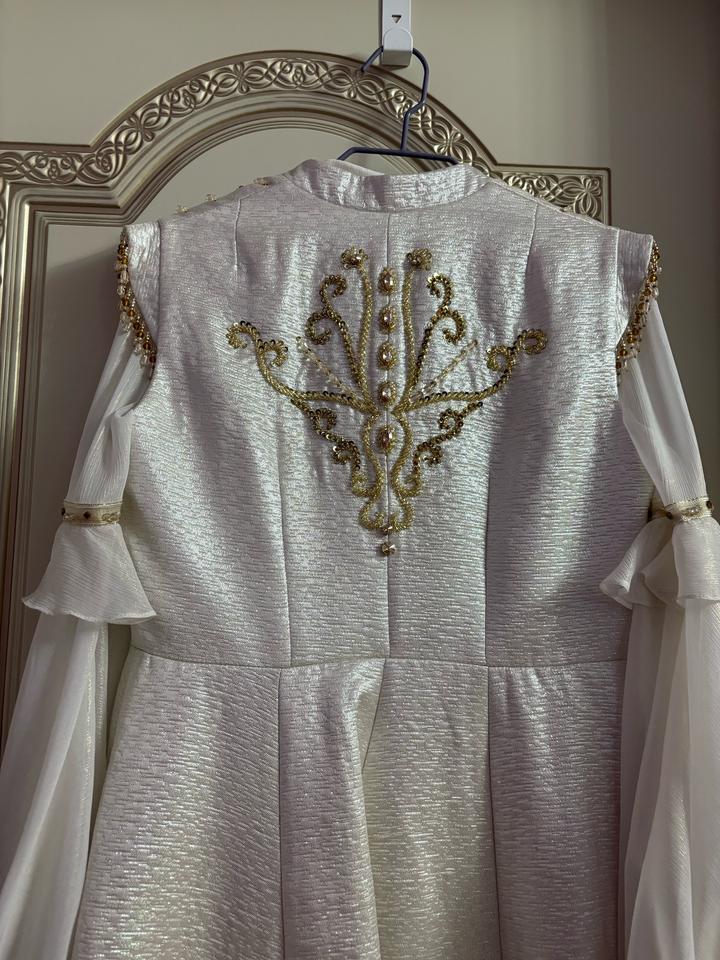 Узату образ Medina Saktaganova