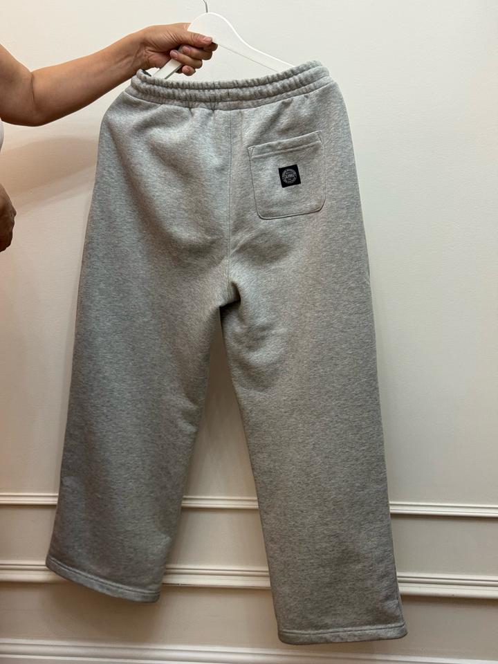 Двойка WHO.A.U