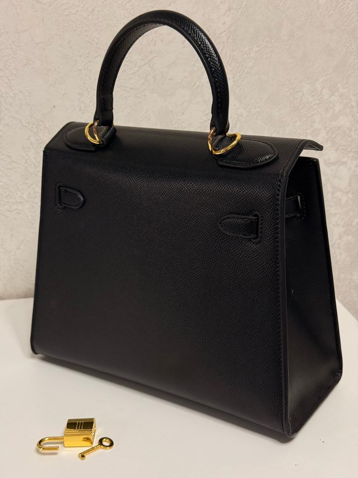 Чёрная сумка Hermes Kelly