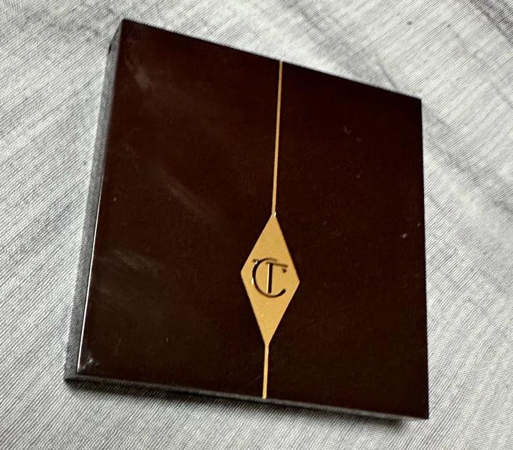 Charlotte Tilbury палетка теней