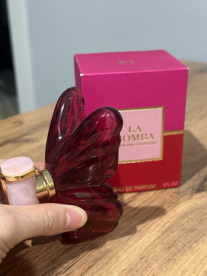 Парфюм Carolina herrera bomba