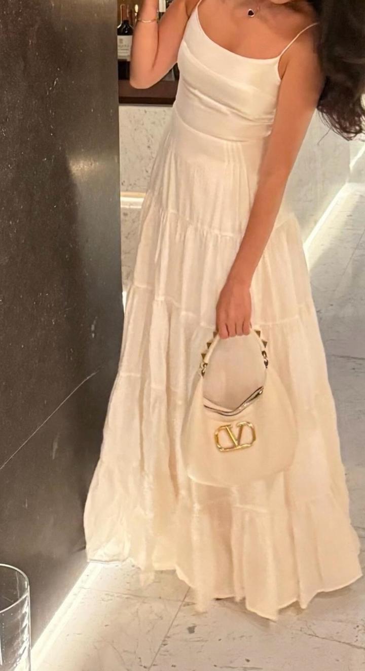 Белое платье. chia