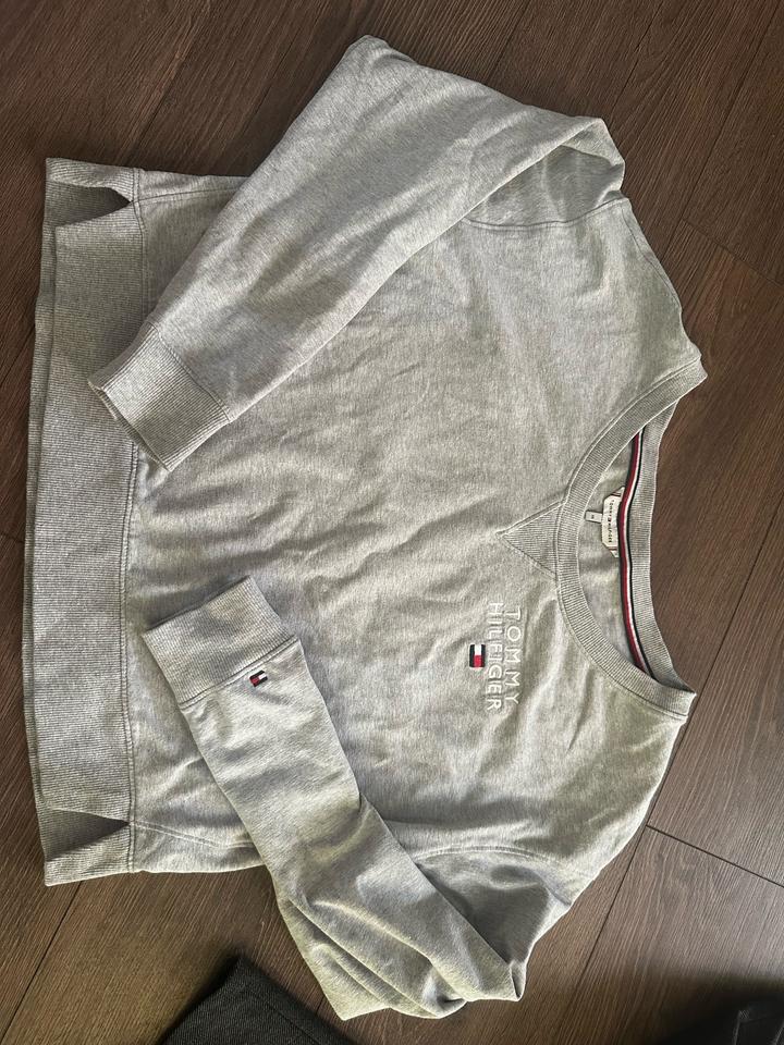 Свитшот от Tommy Hilfiger