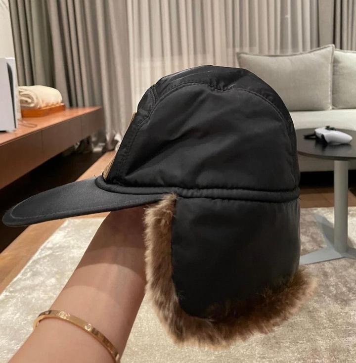 Dolce & Gabbana кепка с натуральным мехом