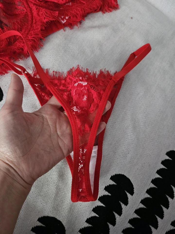 Комплект белья красный