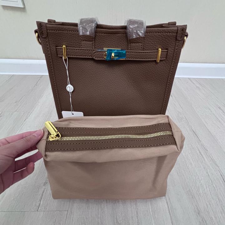 Элегантная сумка Cocotaya в классическом стиле.